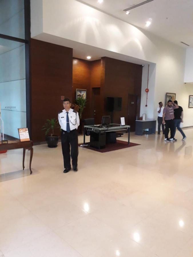 Raymond Suites At Berjaya Times Square Kuala Lumpur Exterior foto