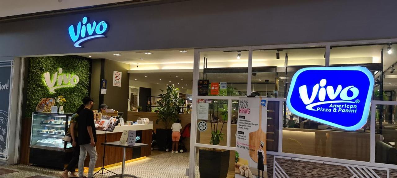 Raymond Suites At Berjaya Times Square Kuala Lumpur Exterior foto